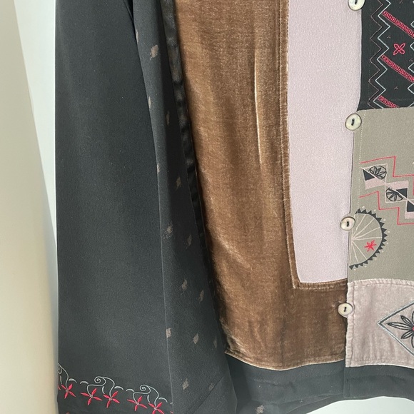 Chico’s Mixed Media Lined Jacket Silk, Velvet, Embroidered Sz 2 - Picture 4 of 8